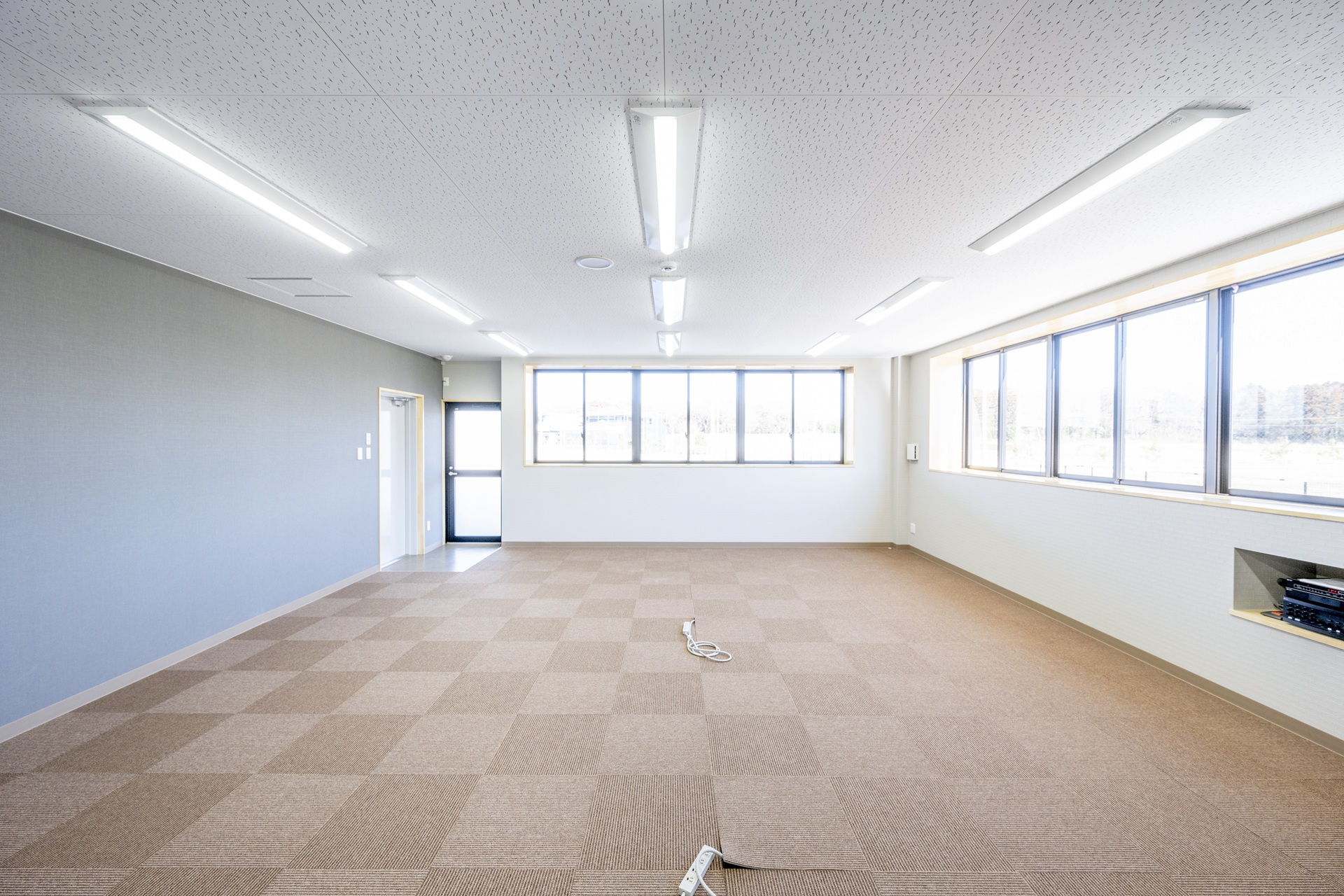 高塚運送株式会社